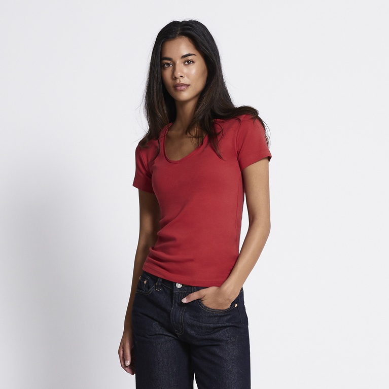 V-neck baby tee "Engla"